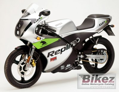 2004 Derbi GPR 50 photo